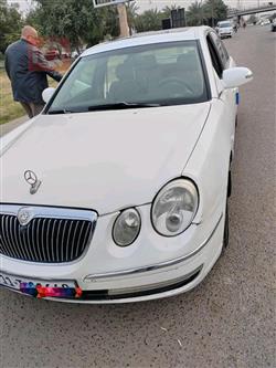 Kia Opirus